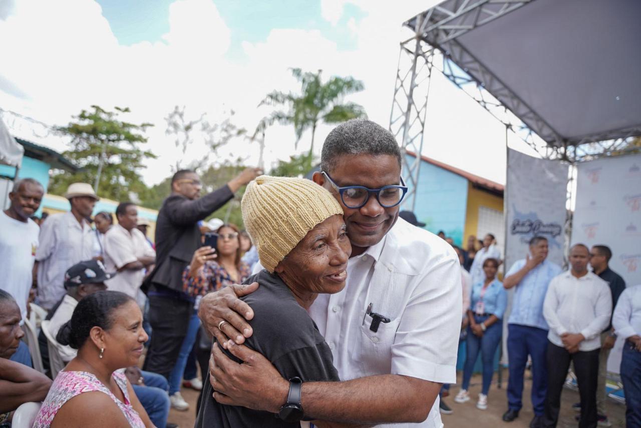 Propeep se compromete con el bienestar y empoderamiento de las mujeres vulnerables