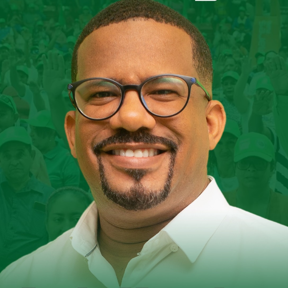 Andy Morales promueve reflexión sobre el liderazgo en la Fuerza del Pueblo con ciclo de conferencias