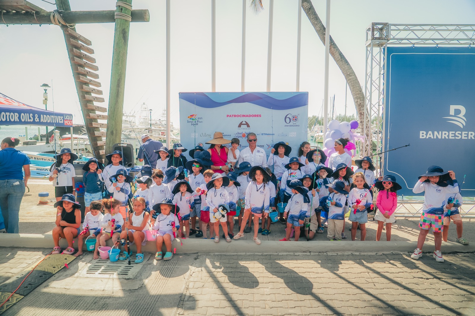 Más de 100 niños participantes en exitoso Torneo de Pesca Infantil en Boca Chica