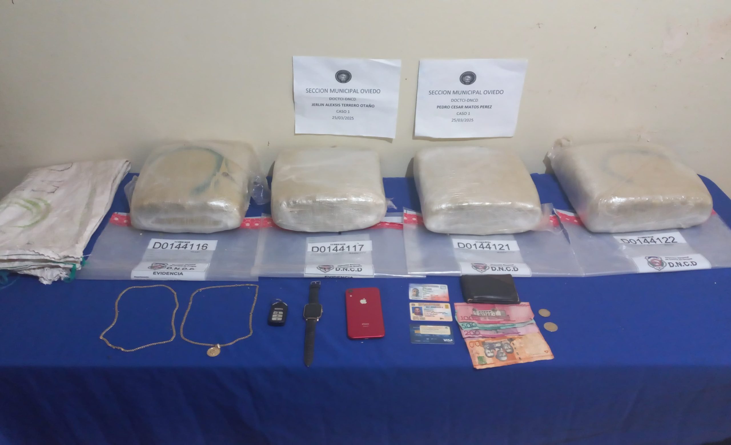 DNCD evita operación de microtráfico e incauta 41 libras de marihuana en Pedernales