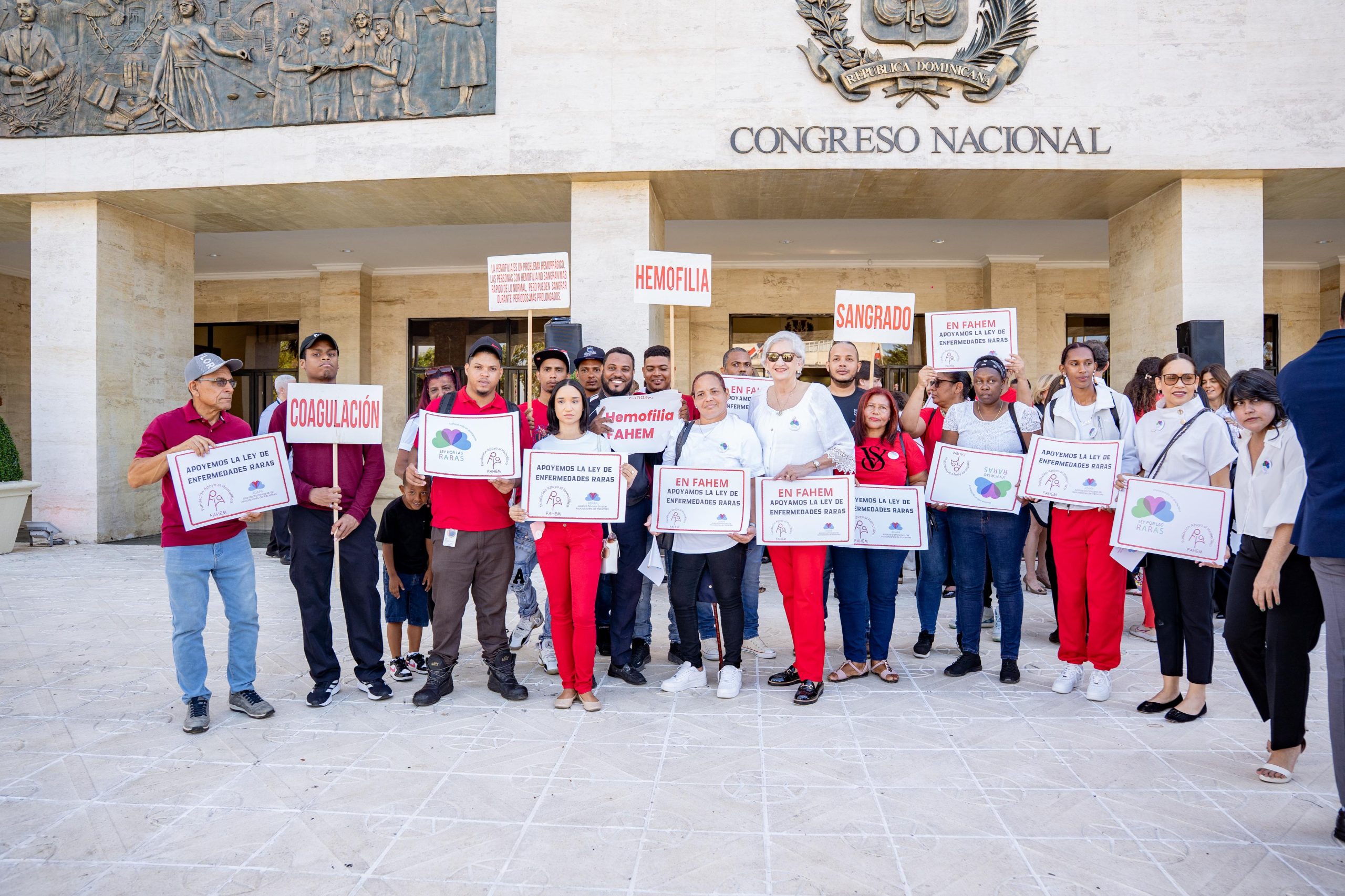Senado Recibe Anteproyecto de Ley para Atención Integral de Enfermedades Raras
