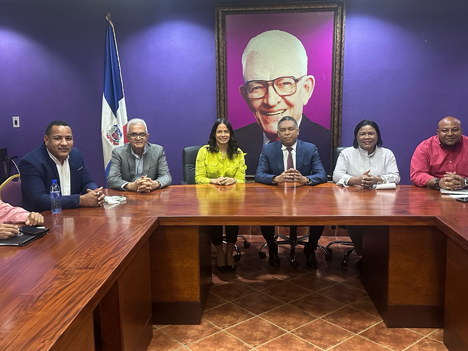 Yván Lorenzo advierte sobre creciente descontento en el país y exhorta al gobierno a actuar