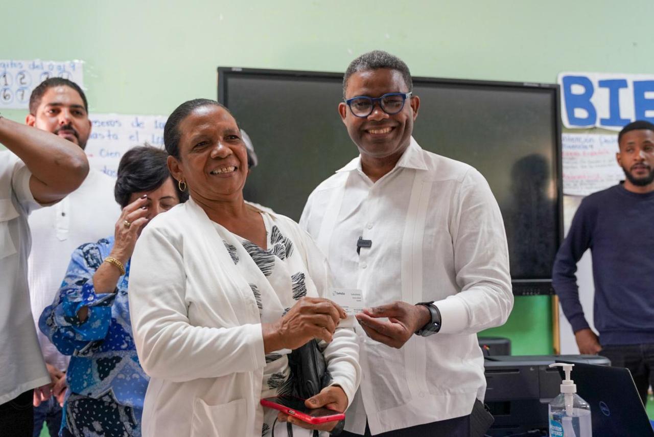 Robert Polanco resalta impacto positivo de "Primero Tú" en la población