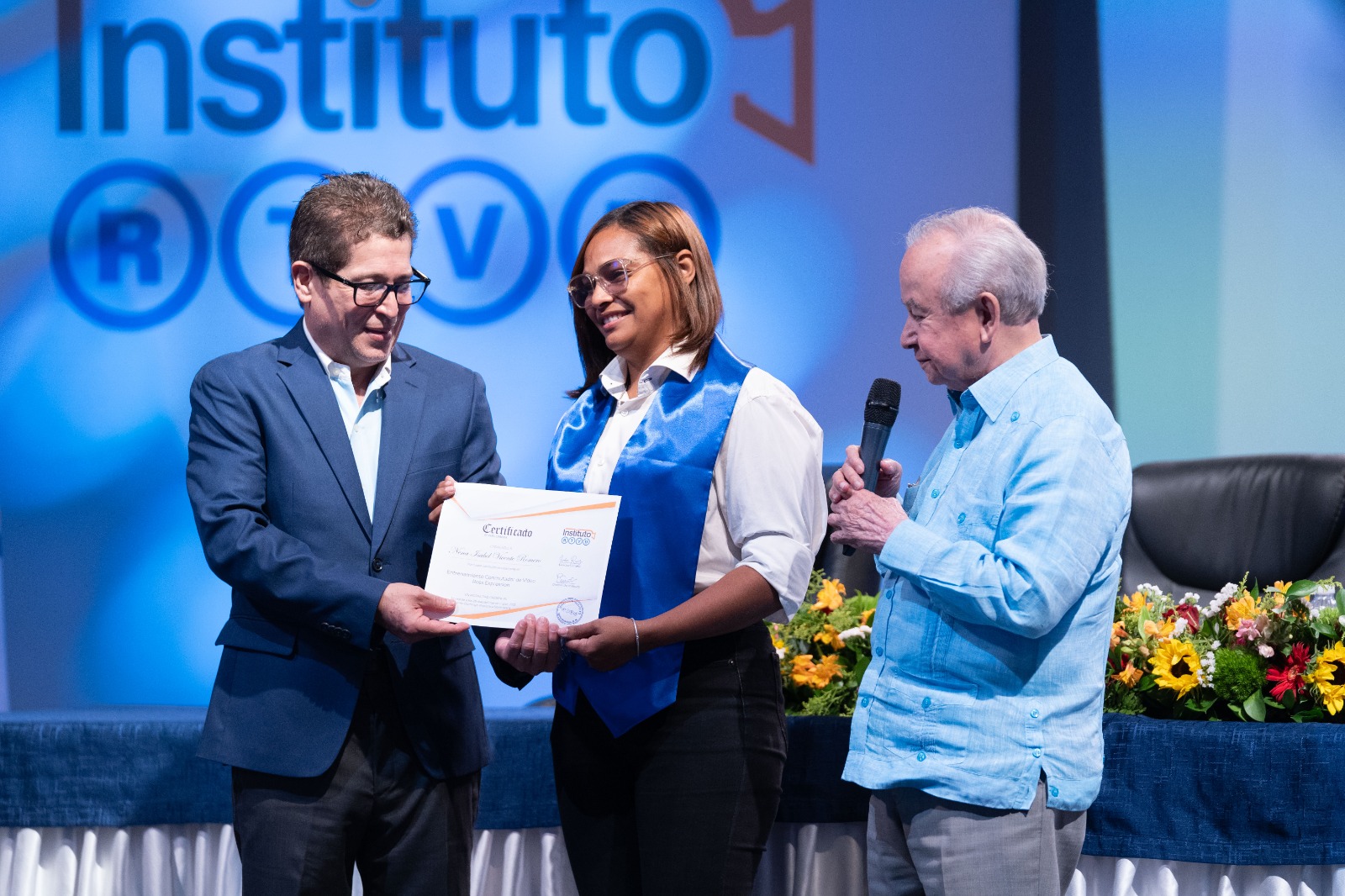 Instituto RTVD gradúa a su primera promoción de técnicos en producción audiovisual