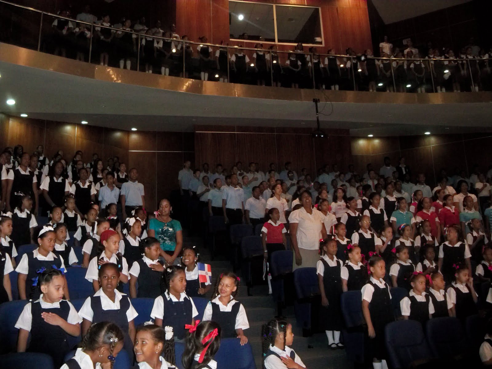 Academia HMS Dancer presenta “Circus 2025”, un espectáculo innovador de danza y circo