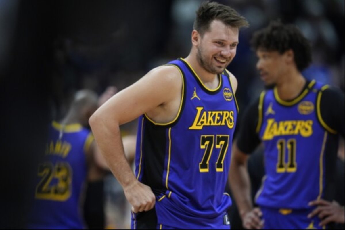 Doncic lidera la reacción de los Lakers