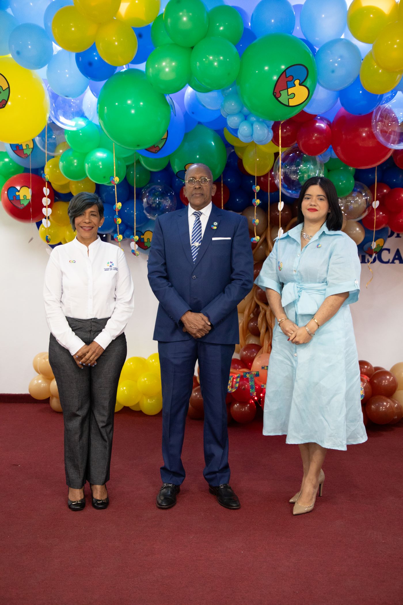 Reconocimiento a la dedicación: Contraloría General exalta a padres de niños con autismo