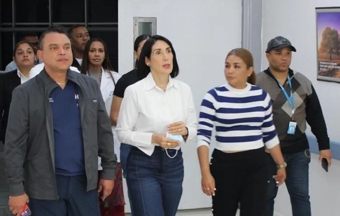 Raquel Arbaje Lleva Consuelo a Víctimas de Jet Set