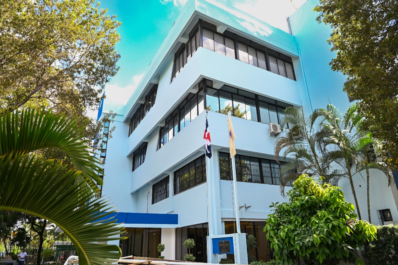 Superintendencia de Seguros logra doble 100 % en transparencia y gestión presupuestaria