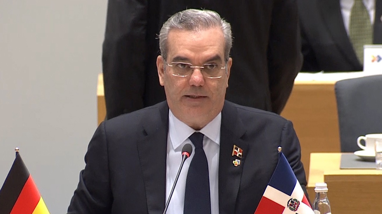 Abinader: “RD ha cargado demasiado con Haití”