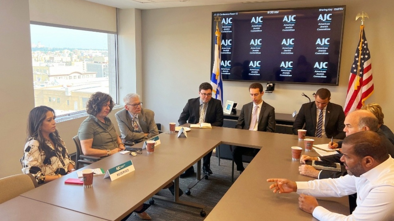 RD busca eliminar arancel del 10 % en EE. UU.