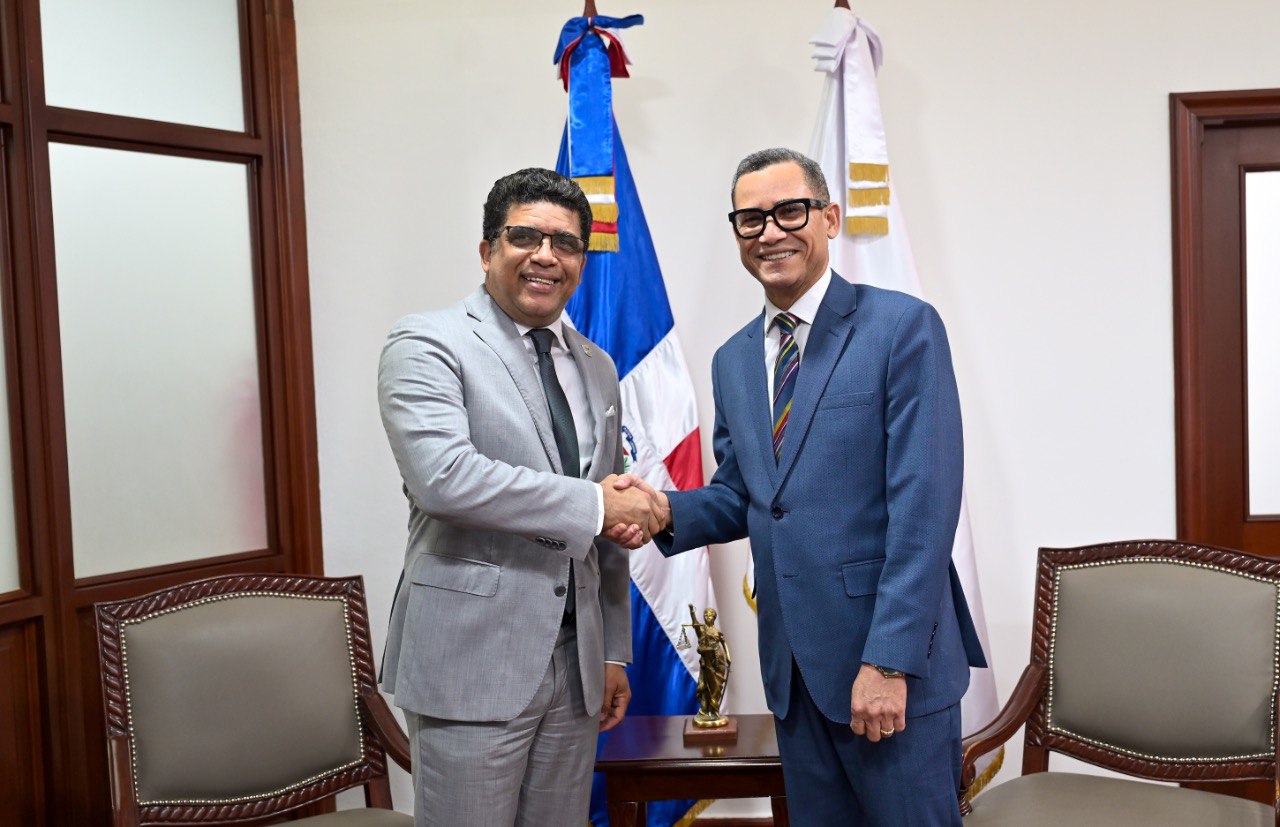 Nuevo acuerdo fortalece acceso a empleos en Santo Domingo Este