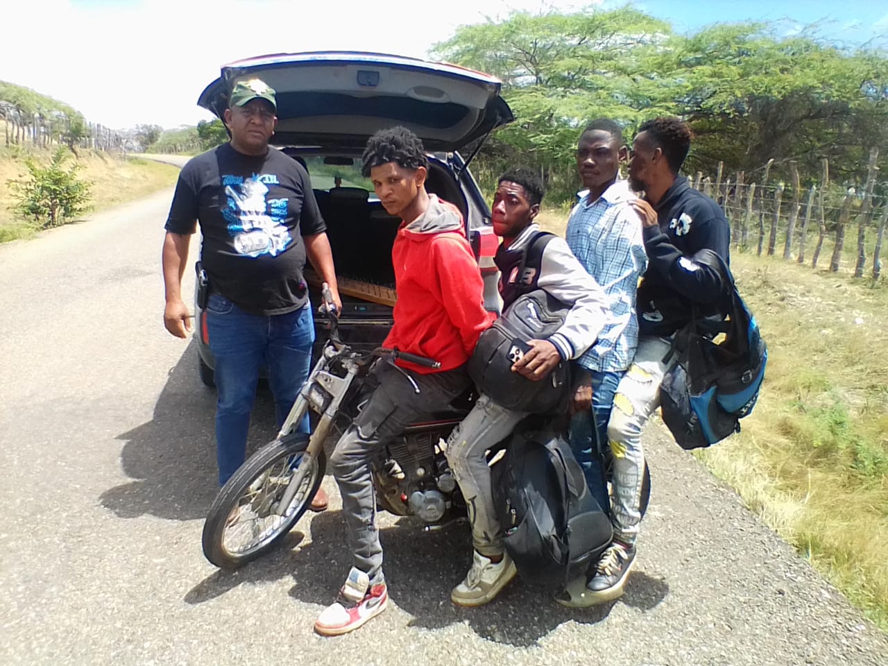 Tercer arresto: Motociclista reincide en tráfico de inmigrantes en Montecristi