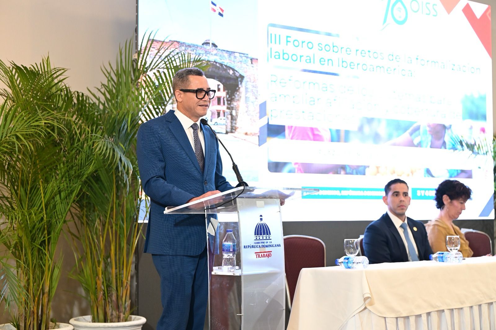 Ministro de Trabajo impulsa incentivos fiscales y simplificación de trámites para fortalecer el empleo formal