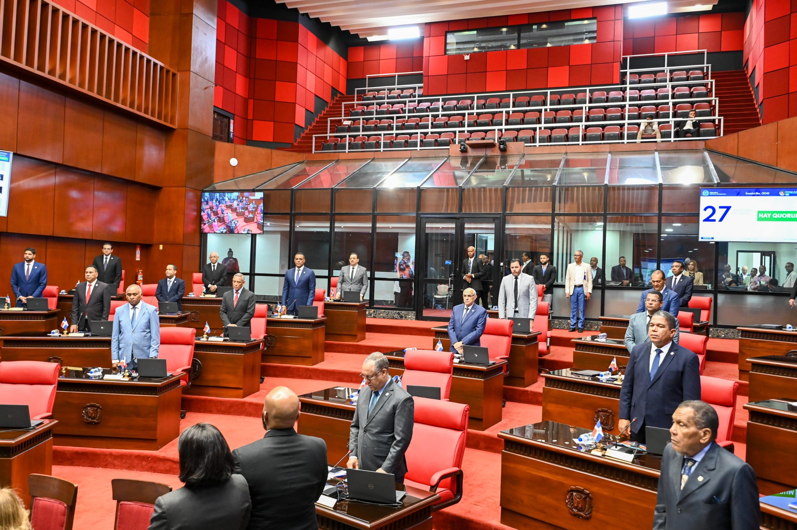 Senado en pausa por tragedia en Jet Set