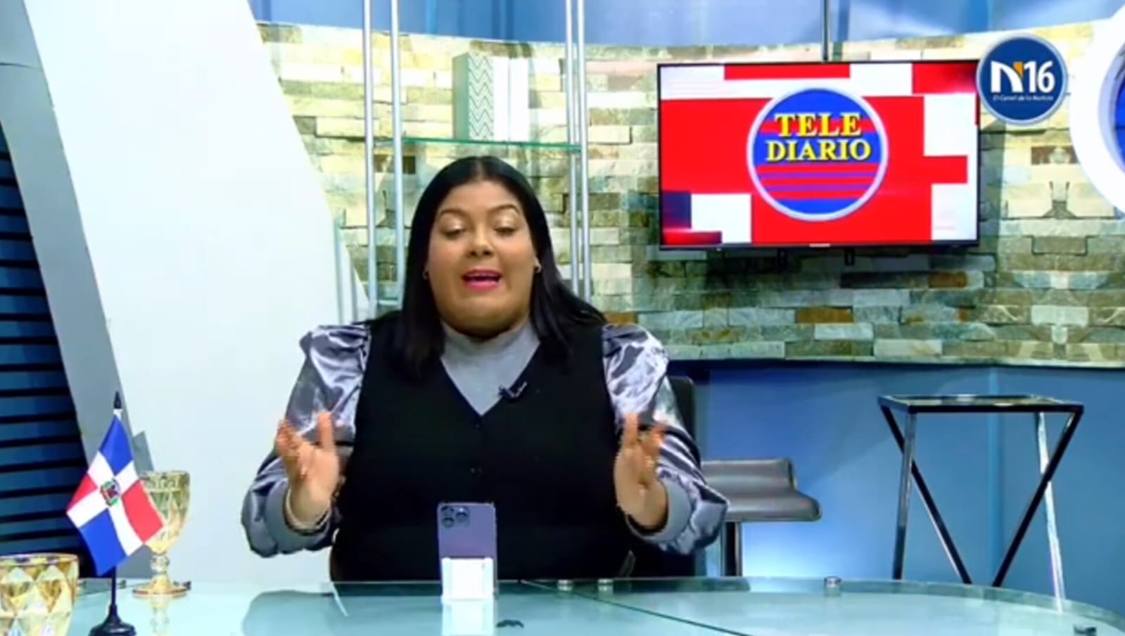 "Duelo colectivo: Coach Jaqueline Familia llama a la empatía nacional tras la tragedia del Jet Set"