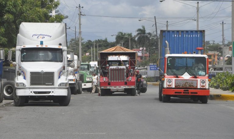 Fenatrado acata restricción de vehículos de carga por Semana Santa