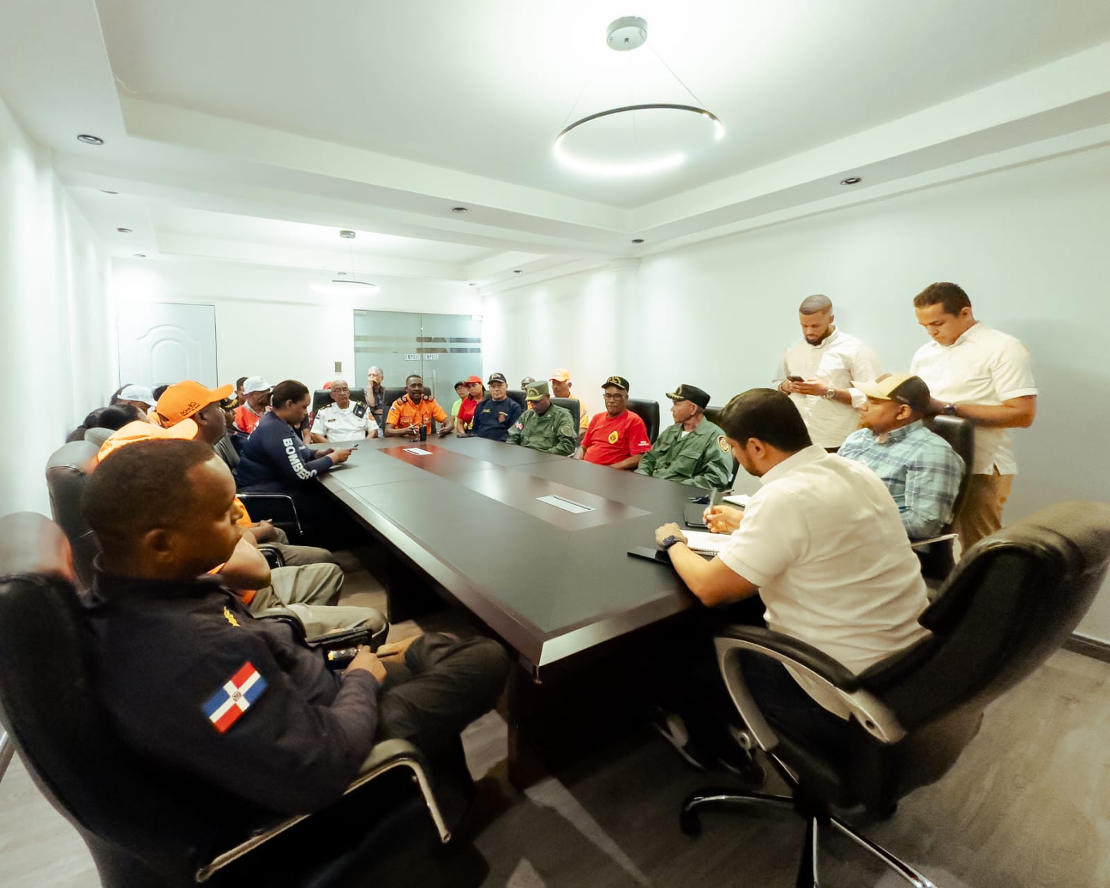 Gustavo Lara Salazar respalda operativos de emergencia en San Cristóbal