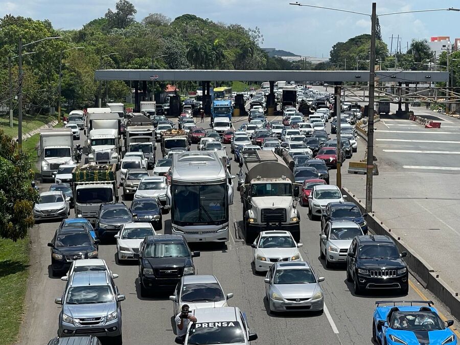 Más de 4 millones de personas se movilizaron en Semana Santa sin grandes incidentes