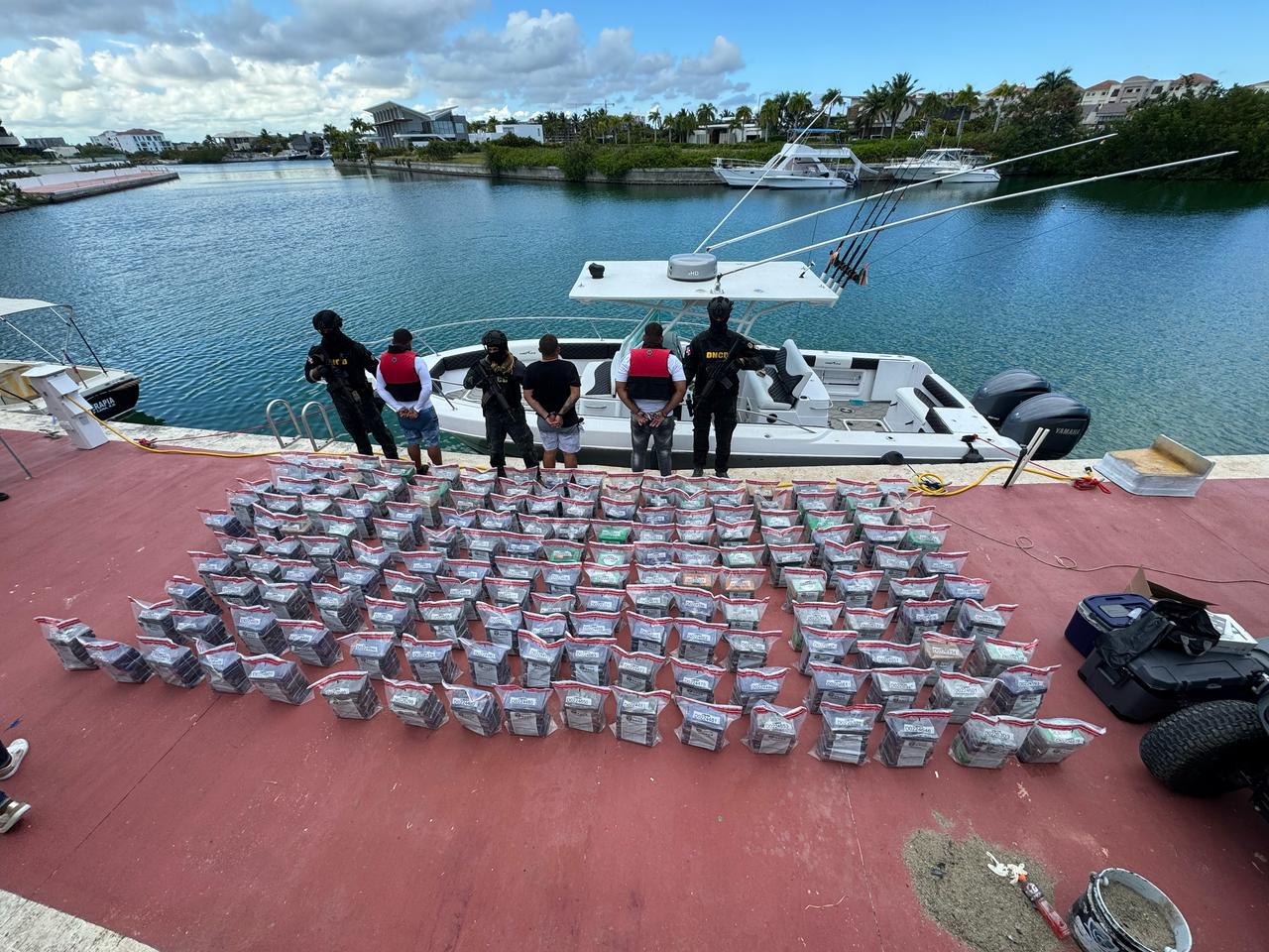 Gran golpe al narcotráfico en Cap Cana: incautan 993 paquetes de droga