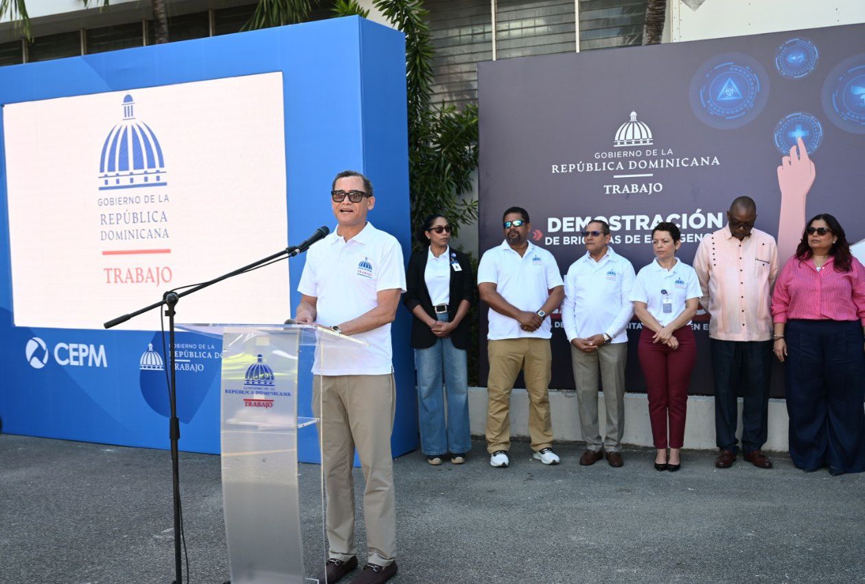 Ministerio de Trabajo impulsa cultura de seguridad laboral con simulacros en su sede