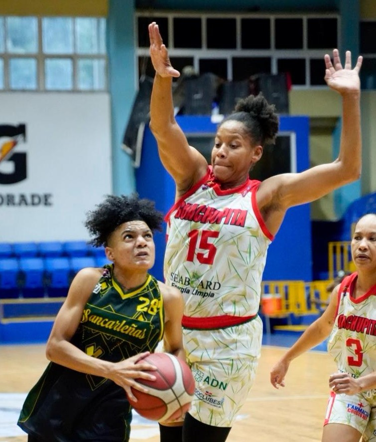Mauricio Báez arrasa invicto y avanza a la final del TBS Femenino