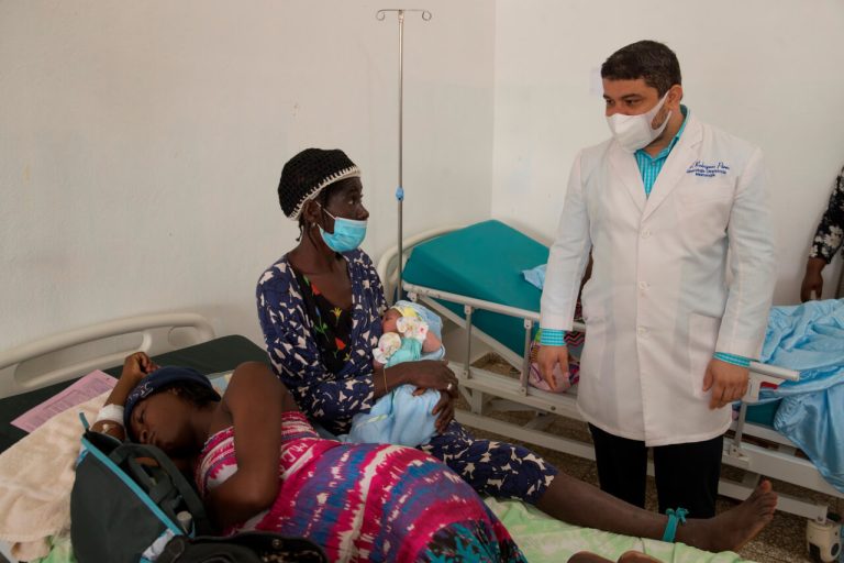 Caída drástica de pacientes haitianos en hospitales de La Altagracia
