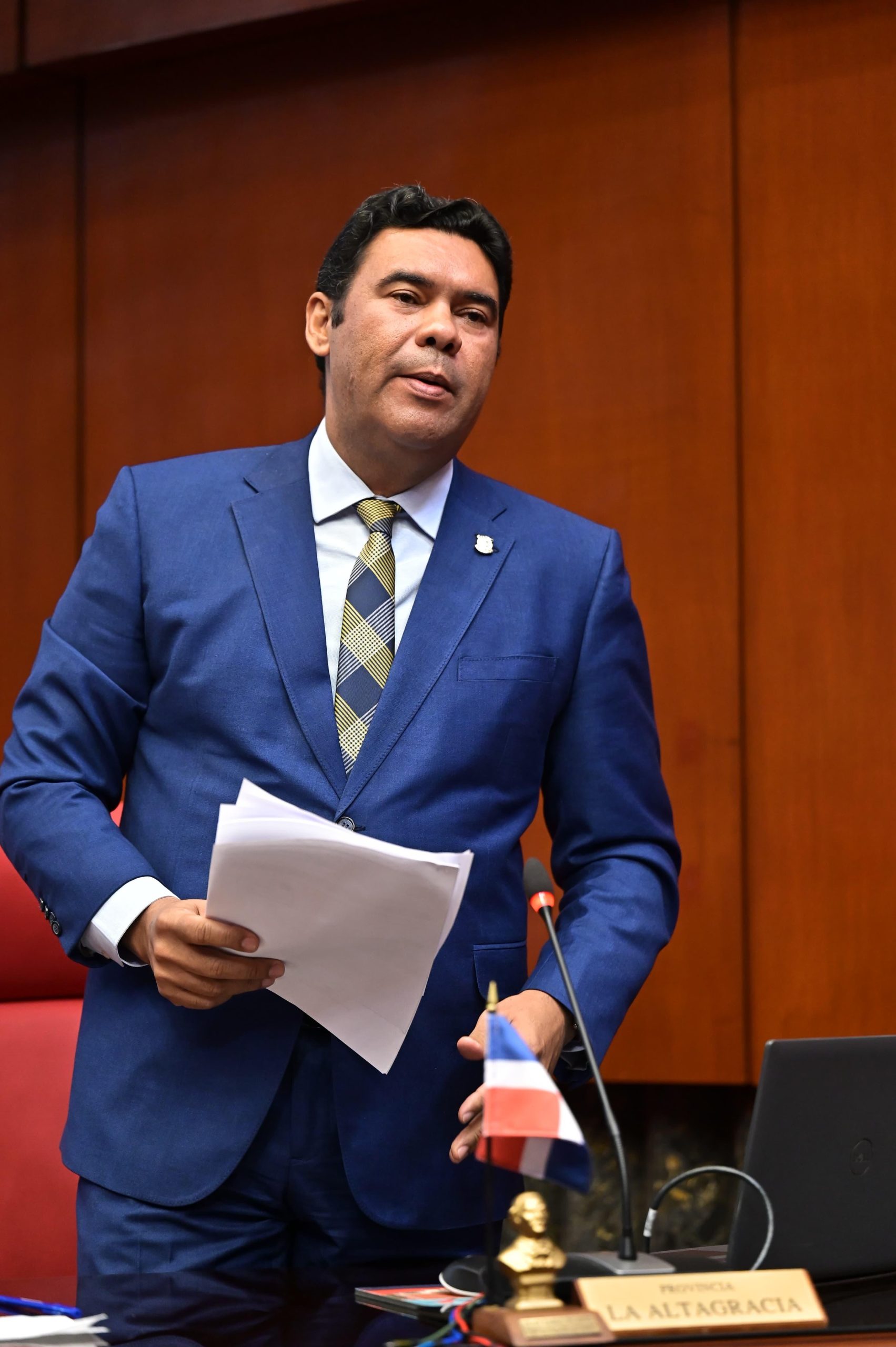 Barón Duluc impulsa tres leyes clave para proteger vidas