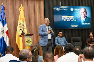 Pacheco habla de liderazgo resiliente y recibe reconocimientos en Cotuí