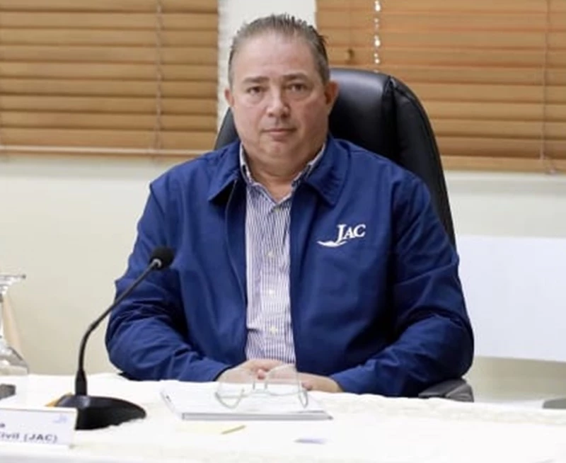 Héctor Porcella encabeza agenda de seguridad aérea para 2025