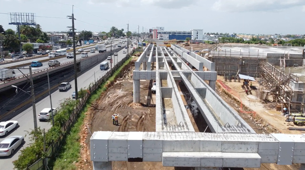 Extensión del Metro sin Fecha, Pero con Avances Claves