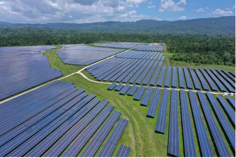 InterEnergy impulsa liderazgo renovable con nueva planta solar en Jamaica
