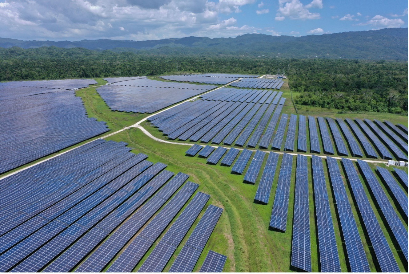 InterEnergy impulsa liderazgo renovable con nueva planta solar en Jamaica