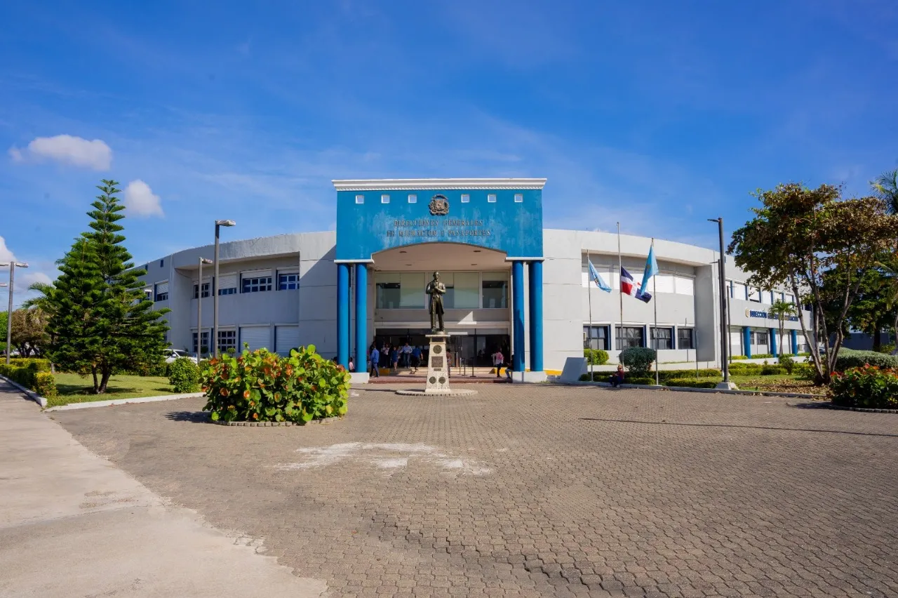 Operativo masivo en Sosúa deja decenas de detenidos en medio de reclamos por orden y respeto