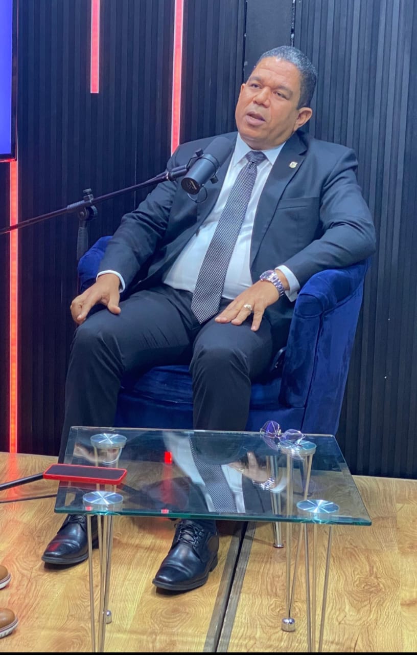 Senador Ayala exige solución urgente a medicamentos de alto costo