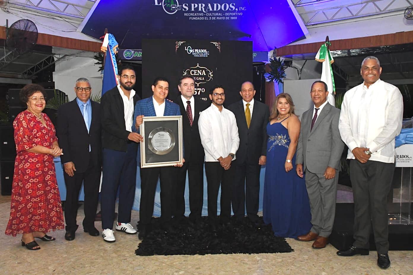 Club Los Prados honra legado y trayectoria en su 57 aniversario