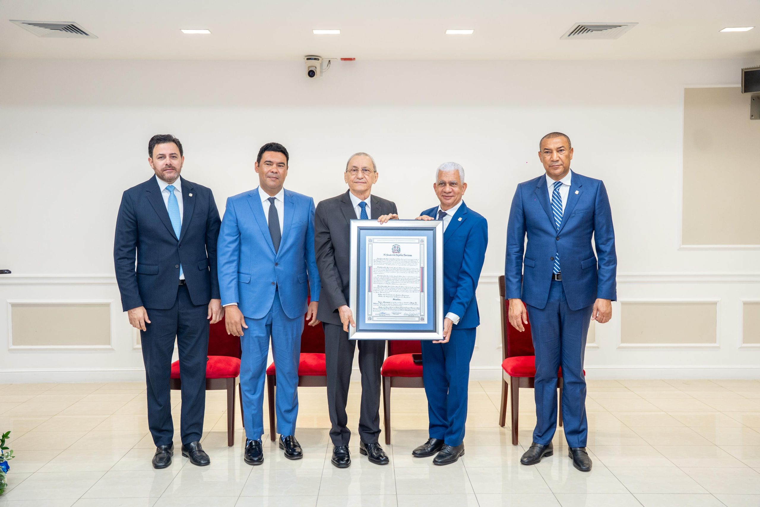 Senado rinde homenaje al legado de Jorge Subero Isa