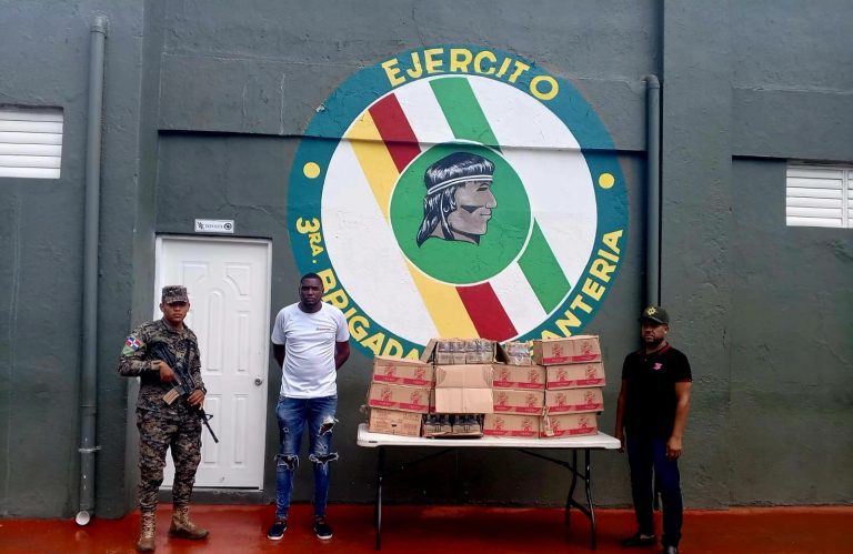 Incautan 672 botellas de ron de contrabando en San Juan
