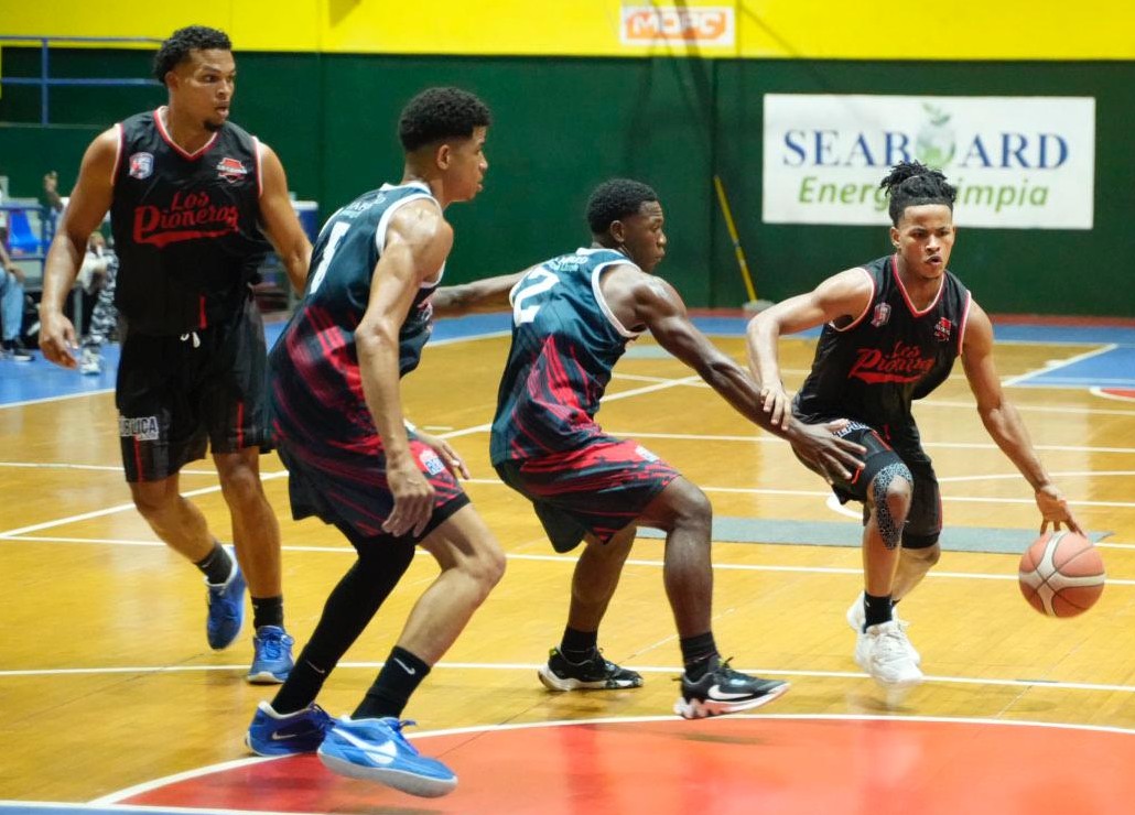 Los Pioneros avanzan a la final; El Caliche fuerza tercer juego