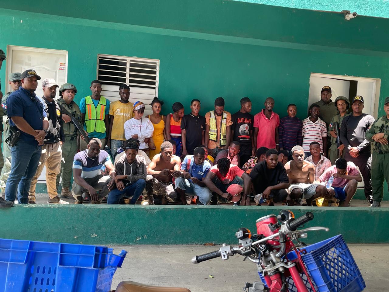 Desalojan Ocupación Ilegal en Salto de la Tinaja