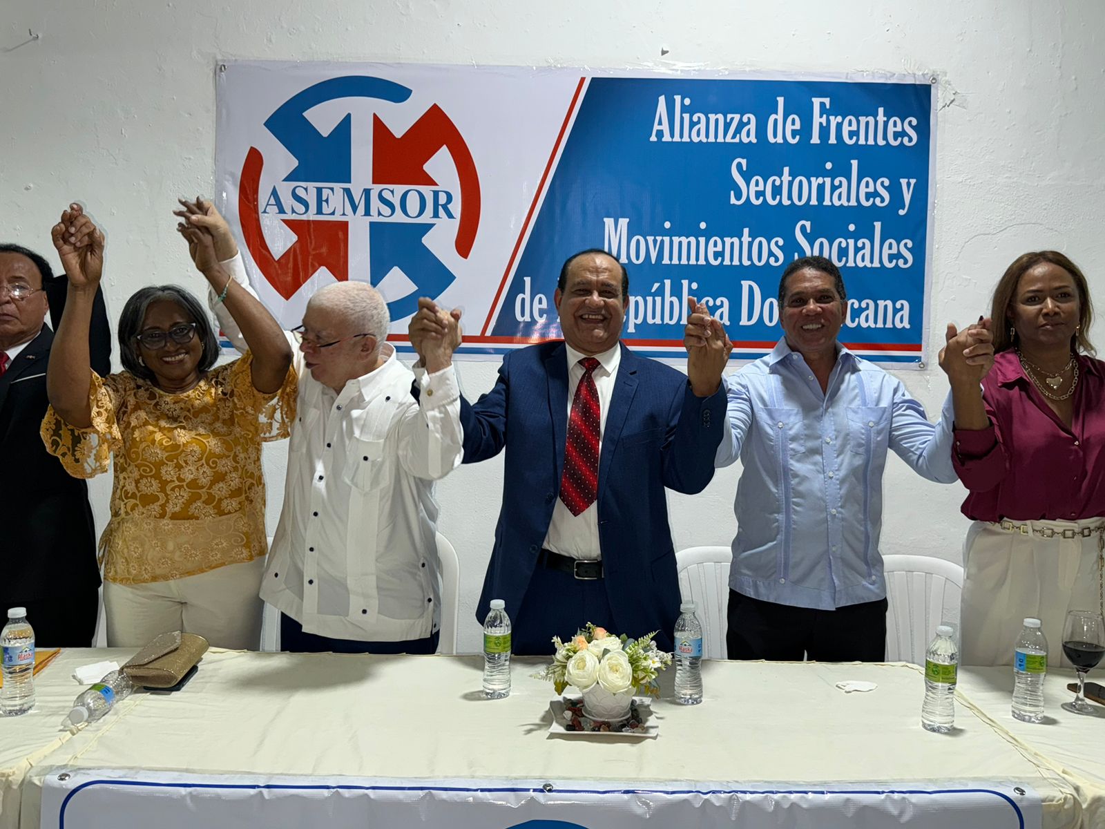 Sectores sociales respaldan medidas migratorias del presidente Abinader