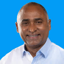 Julito Fulcar logra respaldo de CONANI para hogar de niñas en Peravia