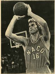 Naco honra a leyenda del basket Aldo Leschhorn