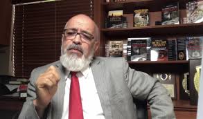 Imponen medidas cautelares a Ángel Martínez por caso de difamación