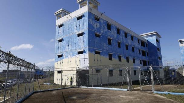 Trasladarán 2,400 internos a nuevo centro Las Parras en su primera etapa