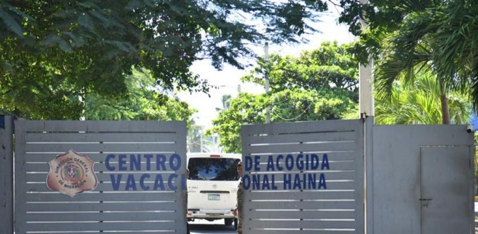 Migración lamenta muerte de ciudadana estadounidense detenida en Haina