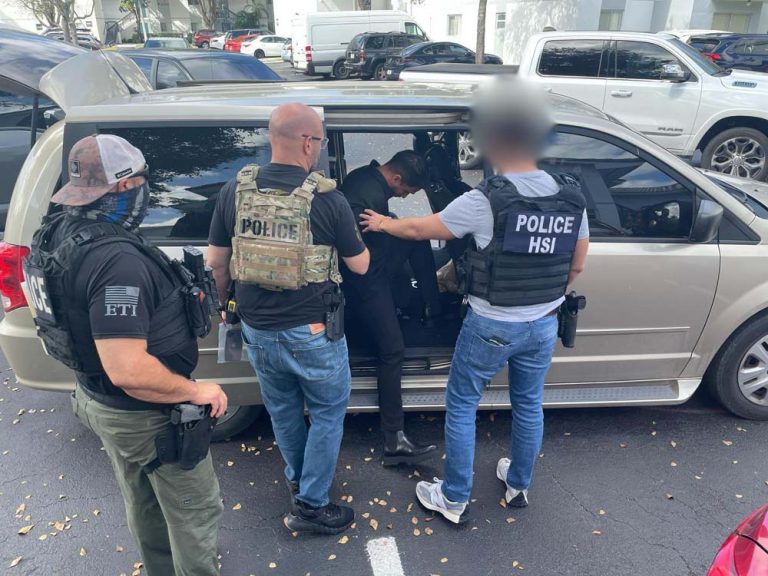 Tribunales se convierten en nuevo foco de detenciones migratorias en EE. UU.