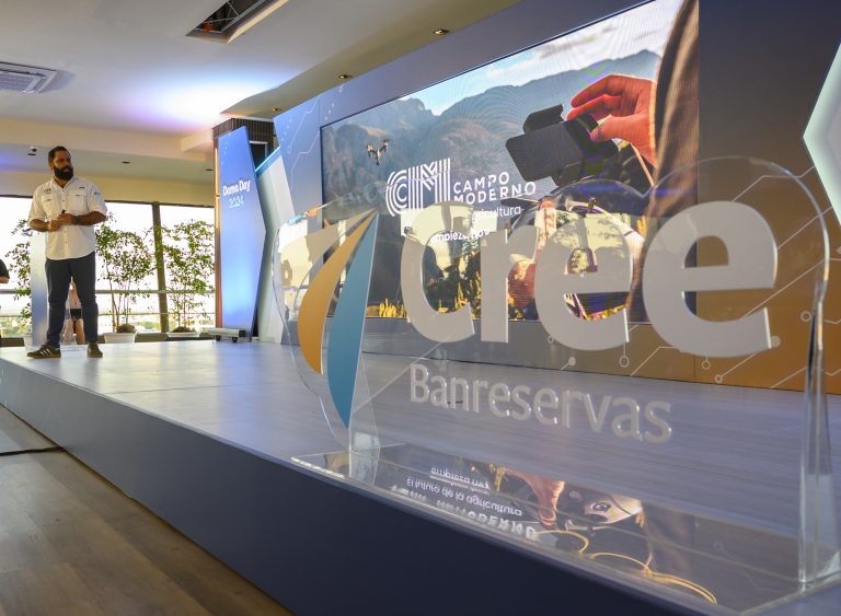 Banreservas lanza edición internacional del Programa CREE