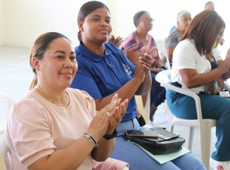 Súperate lleva educación financiera a comunidades de todo el país
