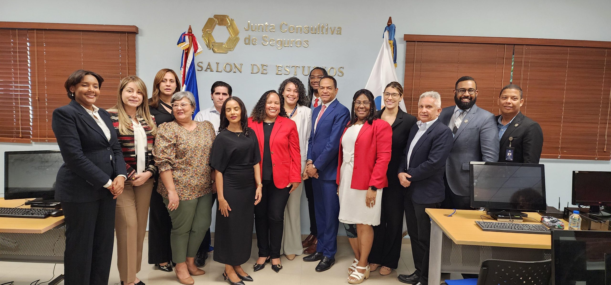 Superintendencia de Seguros fortalece agenda de equidad de género